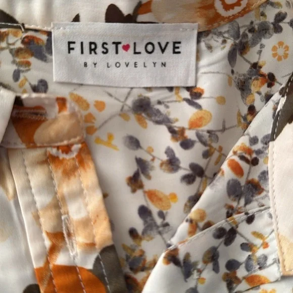 First Love by Lovelyn satin size 3X gorgeous blouse with long sleeves NWOT - Picture 8 of 9